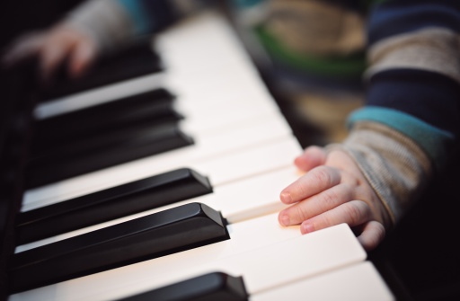 Gia sư đàn Piano tại nhà cho bé tại TPHCM
