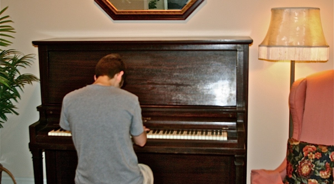 Sử dụng đàn piano cần lưu ý điều gì? Phần 2