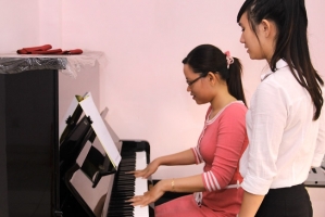 Dạy đàn Piano cho lứa tuổi từ 10 đến 18 tuổi