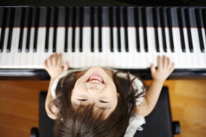 Dạy đàn Piano cho lứa tuổi từ 6 đến 12 tuổi